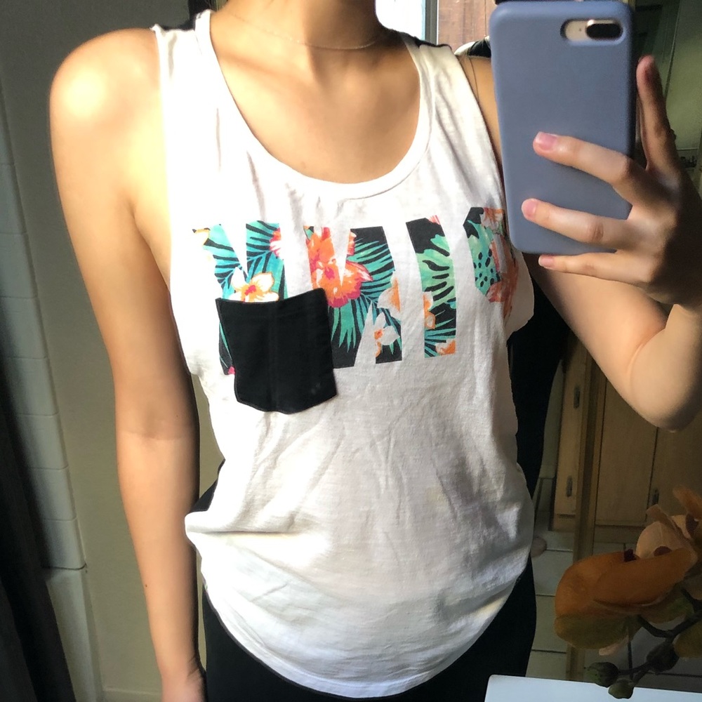 PINK SLEEVELESS MUSCLE TEE